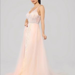 Gorgeous Long Prom dress!!